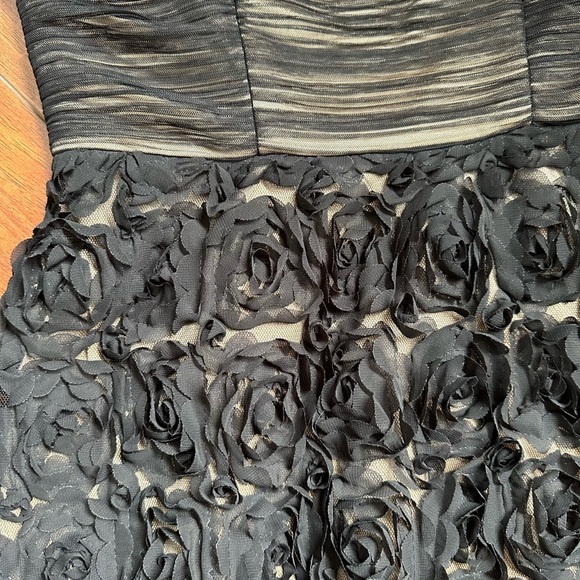 Sue Wong Knee Length Dress - Picture 5 of 7